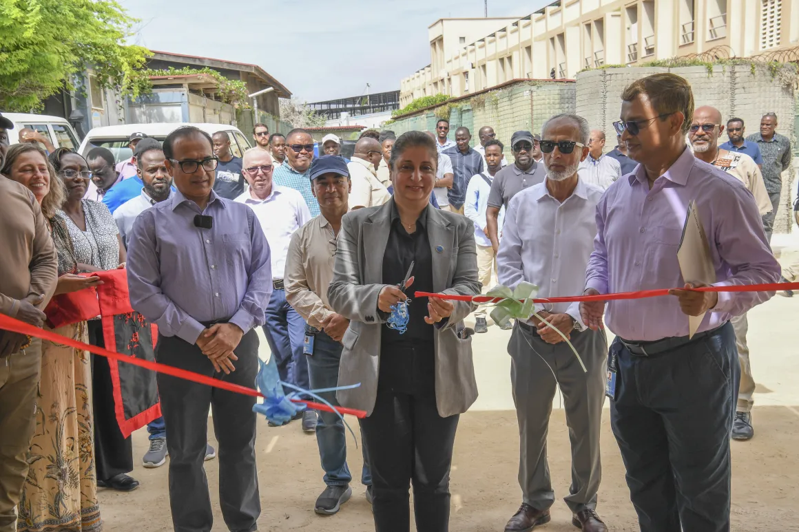 2._solar_farm_parking_inauguration_aasg